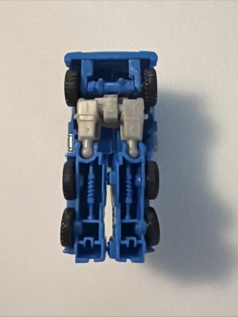 Hasbro Transformers Combiner Wars Autobot Pipes Legends Class INCOMPLETE